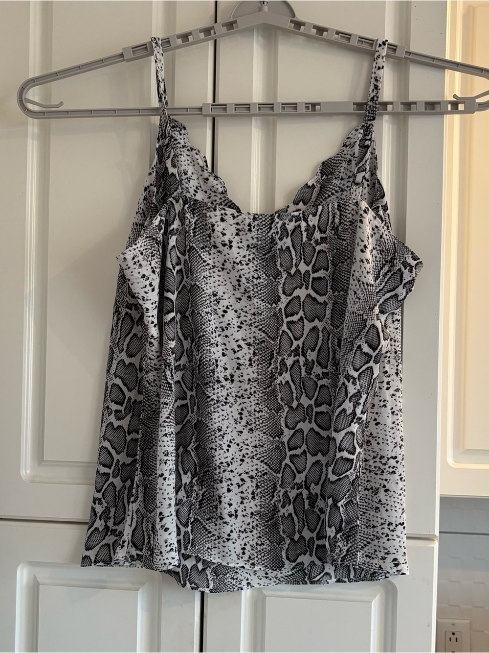 Black and White Snake-Print tank